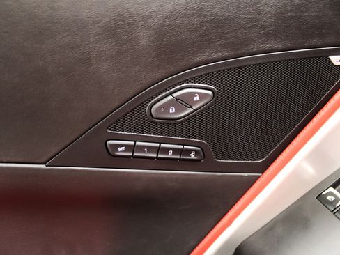 Used 2015 Chevrolet Corvette Z51 3LT w/ 3LT Preferred Equipment Group image 7