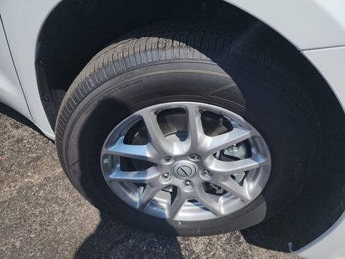 New 2026 Chrysler Pacifica Select image 29