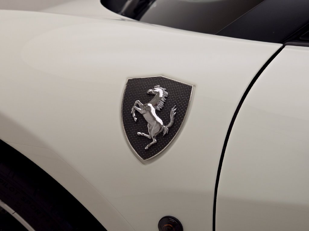 Used 2013 Ferrari 458 Spider RWD image 18
