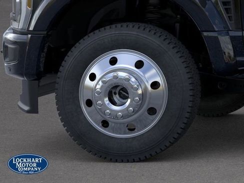New 2026 Ford F450 Platinum w/ FX4 Off-Road Package image 19