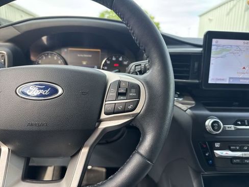 Used 2020 Ford Explorer Limited w/ Class III Trailer Tow Package RWD image 20
