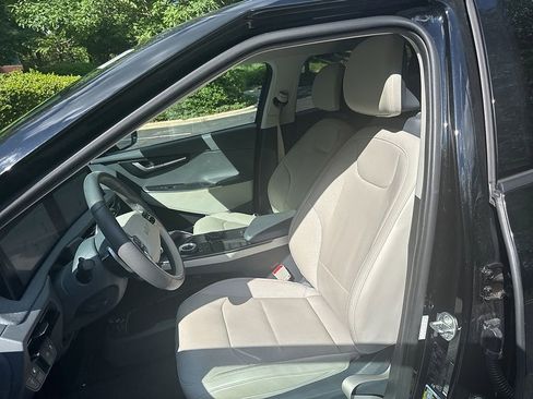 Used 2023 Kia EV6 Wind RWD image 11