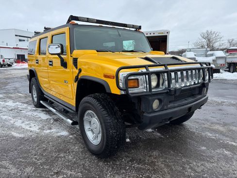 Used 2003 HUMMER H2 w/ Preferred Equipment Group image 7