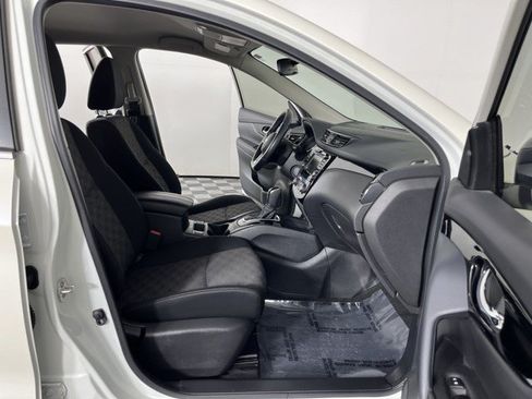 Used 2021 Nissan Rogue Sport SV FWD image 37