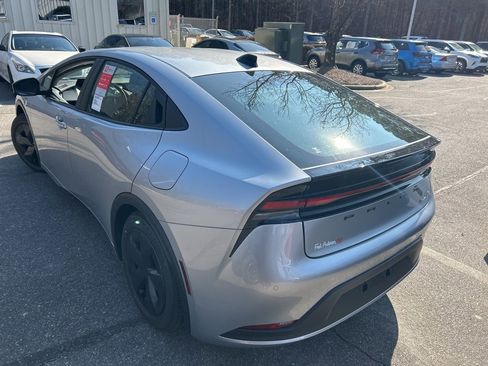 New 2026 Toyota Prius LE image 14