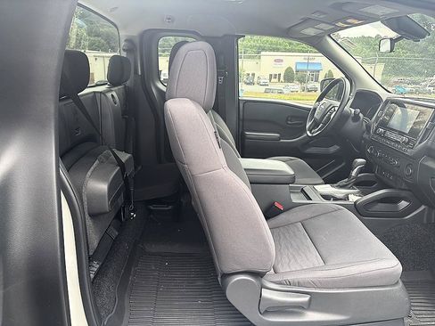 Certified 2025 Nissan Frontier S AWD/4WD image 12