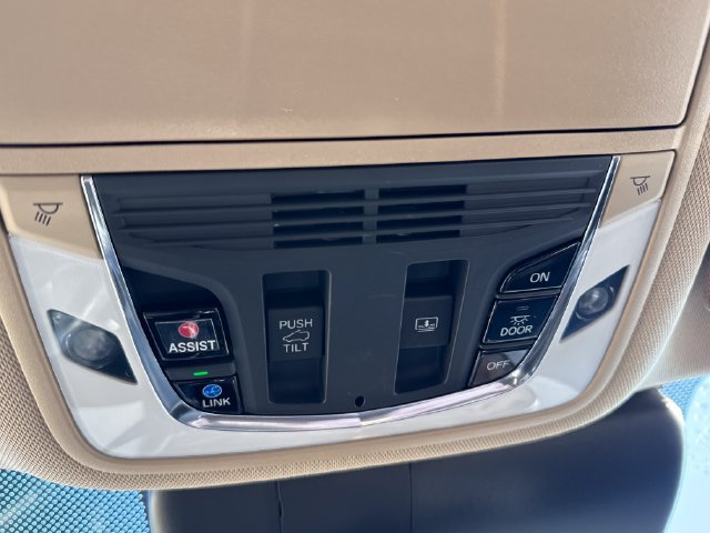Used 2019 Acura RDX w/ Advance Package AWD/4WD image 40