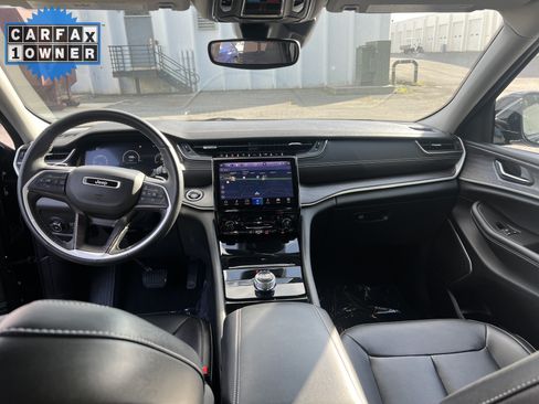 Used 2022 Jeep Grand Cherokee L Limited RWD image 18
