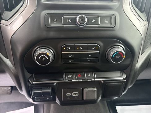 Used 2021 Chevrolet Silverado 2500 Custom w/ Custom Convenience Package image 16