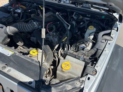 Used 2011 Jeep Wrangler Unlimited Sport image 36