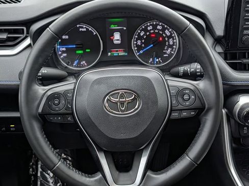 Used 2022 Toyota RAV4 SE AWD/4WD image 12