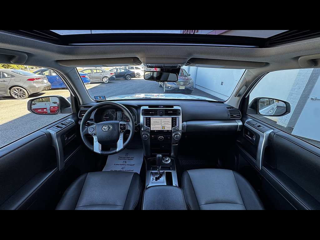 Certified 2020 Toyota 4Runner SR5 Premium w/ Moonroof Package AWD/4WD image 39