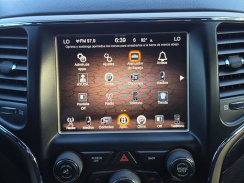 Used 2015 Jeep Grand Cherokee Laredo w/ Quick Order Package 23E AWD/4WD image 18