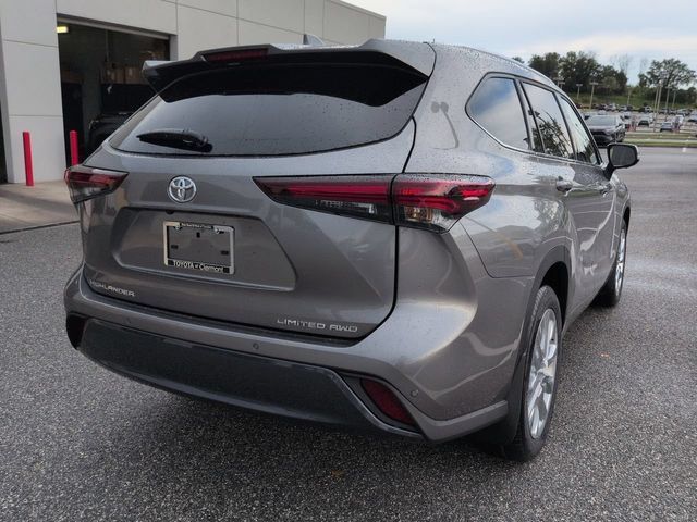New 2026 Toyota Highlander Limited AWD/4WD image 4