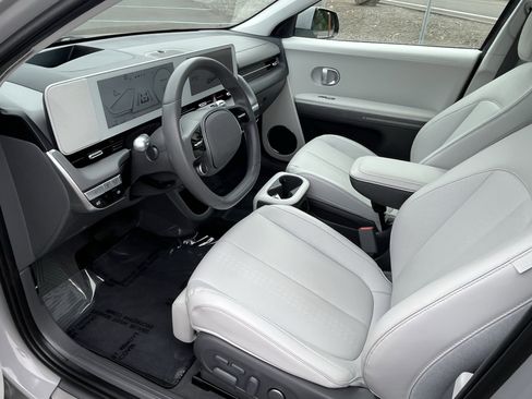 Certified 2024 Hyundai Ioniq 5 Limited AWD/4WD image 9