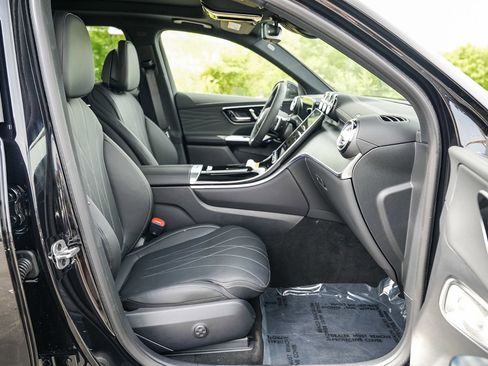 New 2026 Mercedes-Benz GLC 300 4MATIC image 16