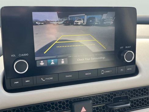 Used 2025 Honda HR-V LX image 28