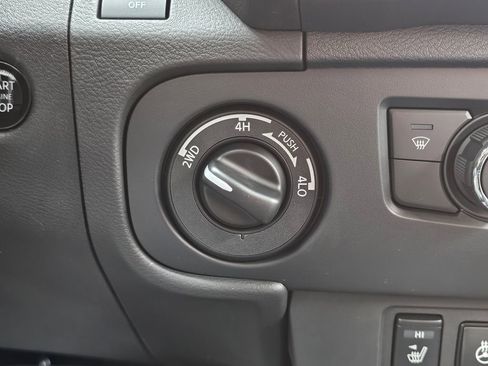 New 2026 Nissan Frontier SV AWD/4WD image 23