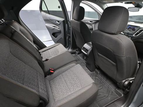 Used 2023 Chevrolet Equinox LT w/ LPO, Floor Liner Package FWD image 41