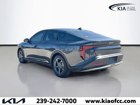 New 2025 Kia K4 LXS image 3