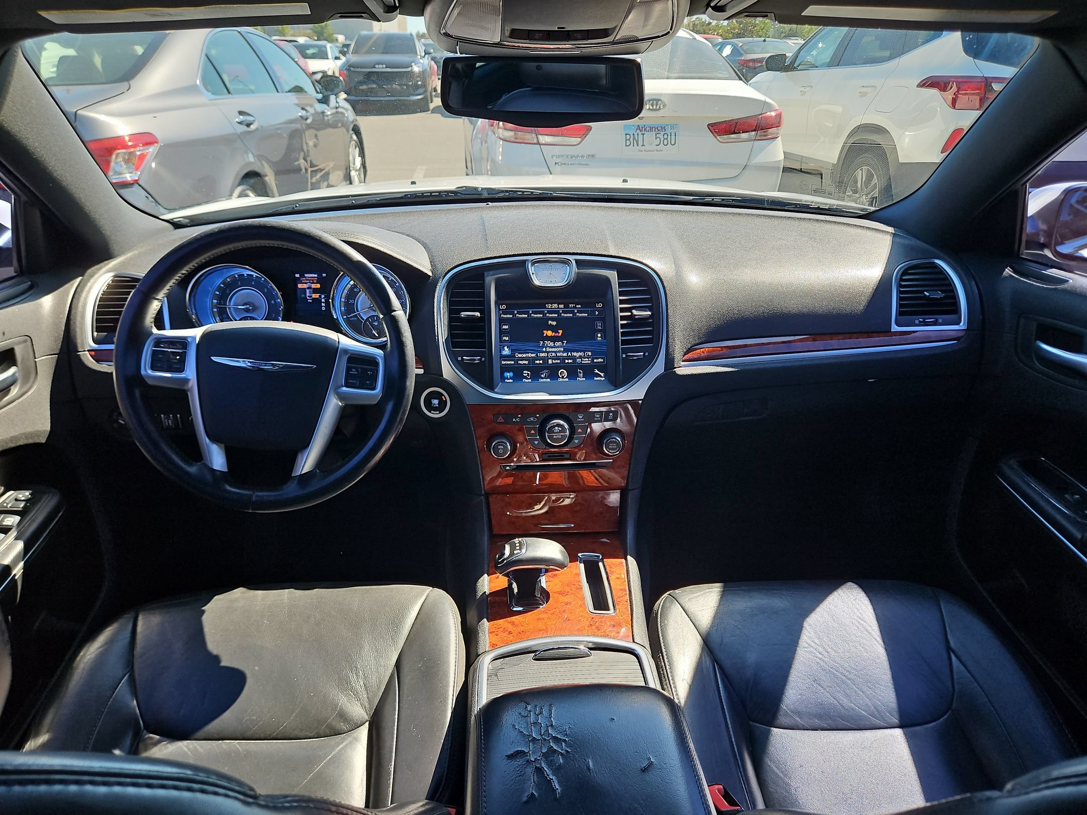 Used 2014 Chrysler 300 RWD image 10