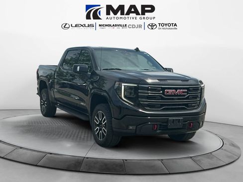 Used 2022 GMC Sierra 1500 AT4 w/ AT4 Premium Package AWD/4WD image 7