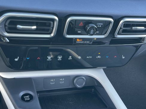 New 2026 Nissan Sentra SL w/ Floor Mat Package FWD image 29