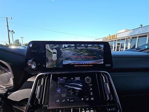 Used 2022 Lexus LX 600 F Sport image 32