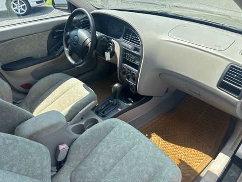 Used 2001 Hyundai Elantra GLS FWD image 26