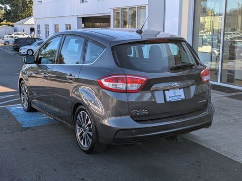 Used 2017 Ford C-MAX Energi Titanium w/ Equipment Group 501A image 3