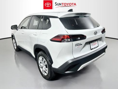 Used 2026 Toyota Corolla Cross L FWD image 6