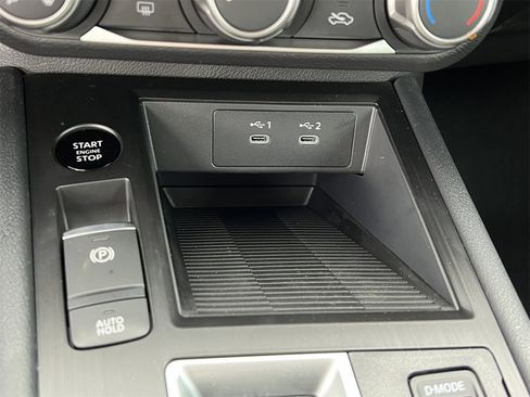 New 2026 Nissan Kicks S image 11