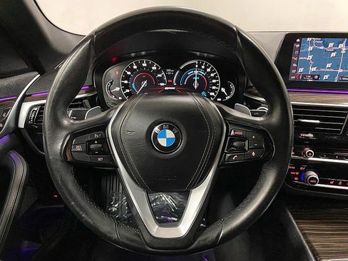 Used 2019 BMW 530e w/ Convenience Package image 17