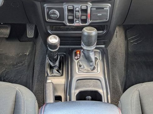 Used 2021 Jeep Gladiator Sport image 20