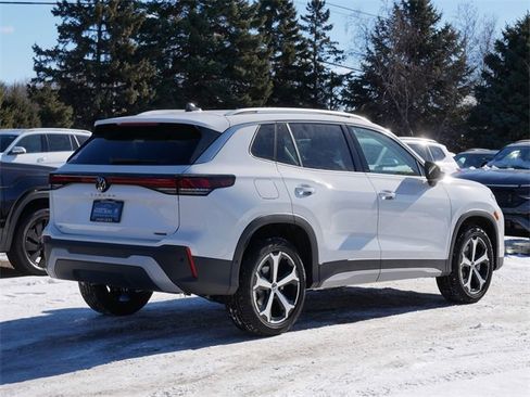 New 2026 Volkswagen Tiguan SE image 2