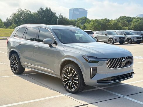 New 2026 Volvo XC90 B6 Plus w/ Protection Package Premier AWD/4WD image 4