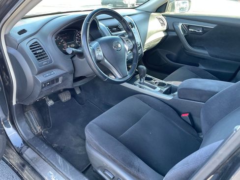 Used 2013 Nissan Altima 2.5 SV image 10