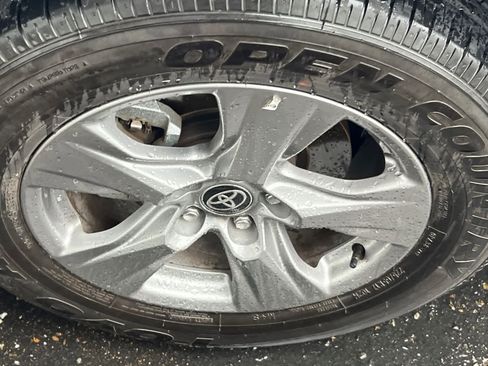 Used 2025 Toyota RAV4 XLE image 10