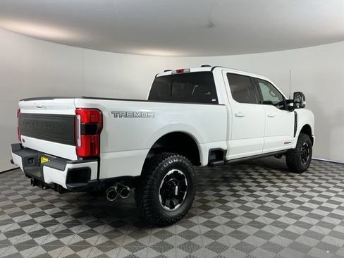 Certified 2025 Ford F350 Platinum w/ Tremor Off-Road Package AWD/4WD image 4