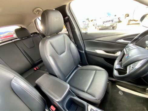 Used 2024 Buick Encore GX Sport Touring AWD/4WD image 25