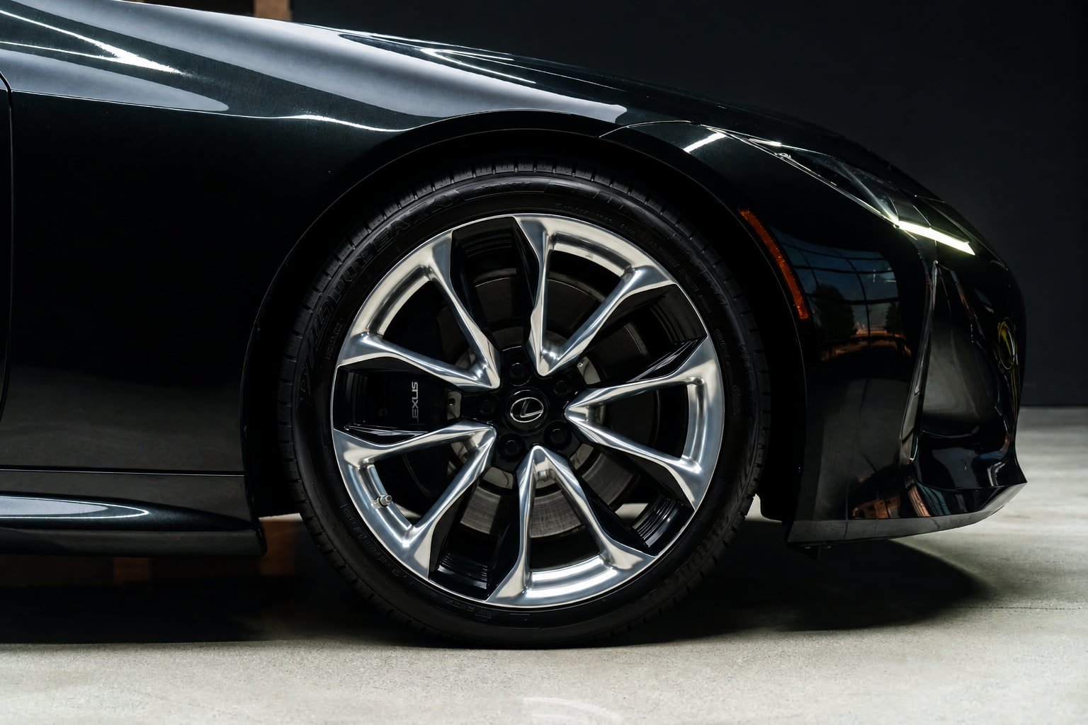 Used 2019 Lexus LC 500 Coupe w/ Touring Package RWD image 23