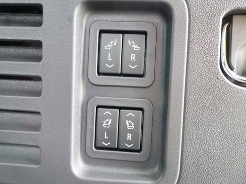 New 2026 GMC Acadia Denali Ultimate w/ LPO, Floor Liner Package image 35