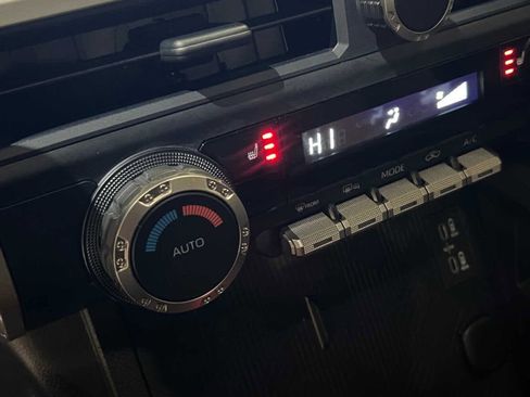 Used 2024 Toyota Tacoma TRD Off-Road image 26