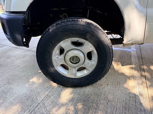 Used 2015 Ford F250 XL AWD/4WD image 30