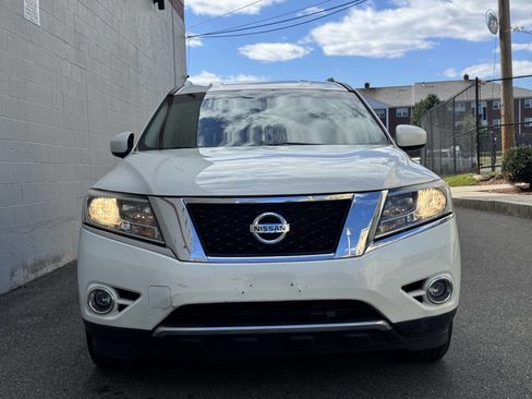 Used 2014 Nissan Pathfinder SL AWD/4WD image 4