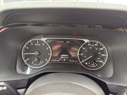 Certified 2024 Nissan Pathfinder SV image 17