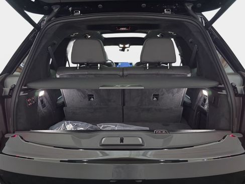New 2027 BMW X7 xDrive40i w/ M Sport Package AWD/4WD image 12