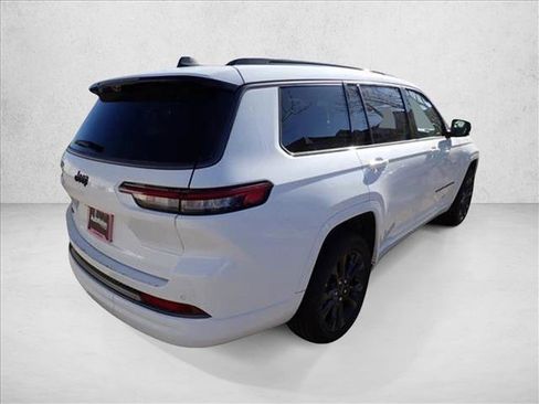 New 2026 Jeep Grand Cherokee L Limited AWD/4WD image 4