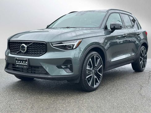 New 2026 Volvo XC40 B5 Ultra w/ Protection Package Premier AWD/4WD image 7
