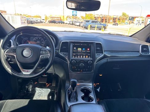 Used 2017 Jeep Grand Cherokee Trailhawk image 12